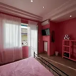 Raroom Colors Bed & Breakfast