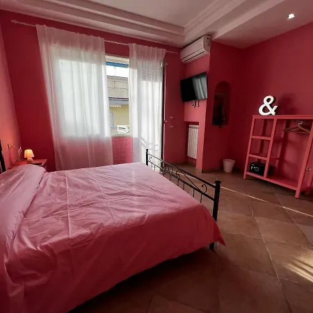 Raroom Colors Bed & Breakfast *